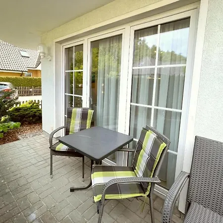 Maria Gabriele Karlstrasse 6b 05 * Stubbenfelde