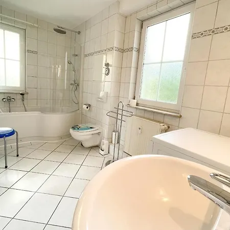 Maria Gabriele Karlstrasse 6b 05